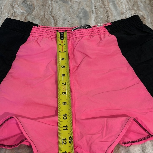 Retro Shorts - Picture 11 of 13